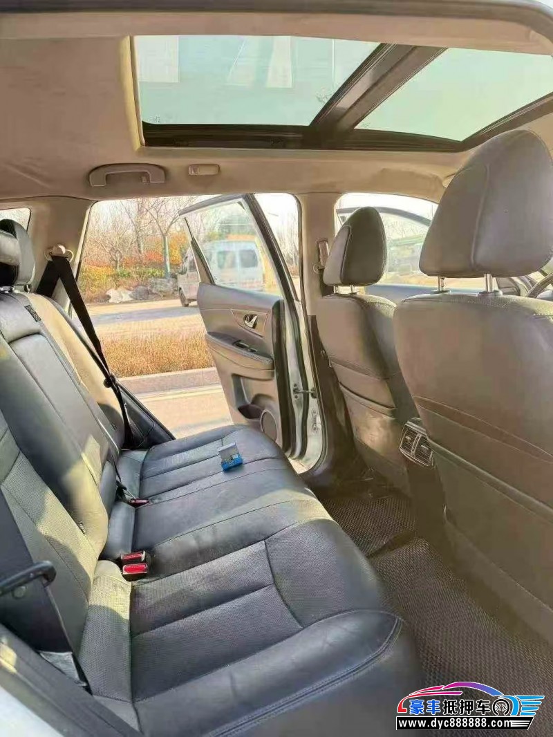 15年日产奇骏轿车抵押车出售