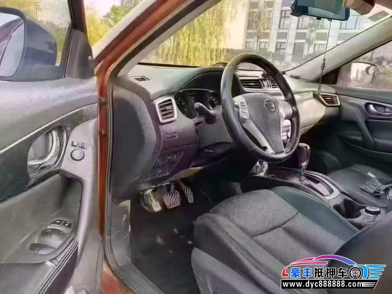 15年日产奇骏轿车抵押车出售