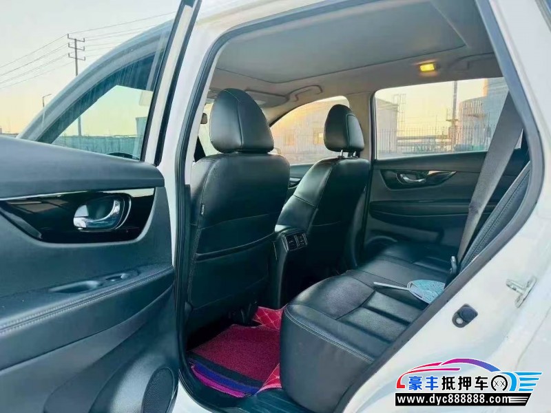 22年日产奇骏轿车抵押车出售