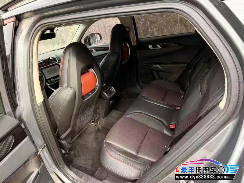 18年领克01轿车抵押车出售