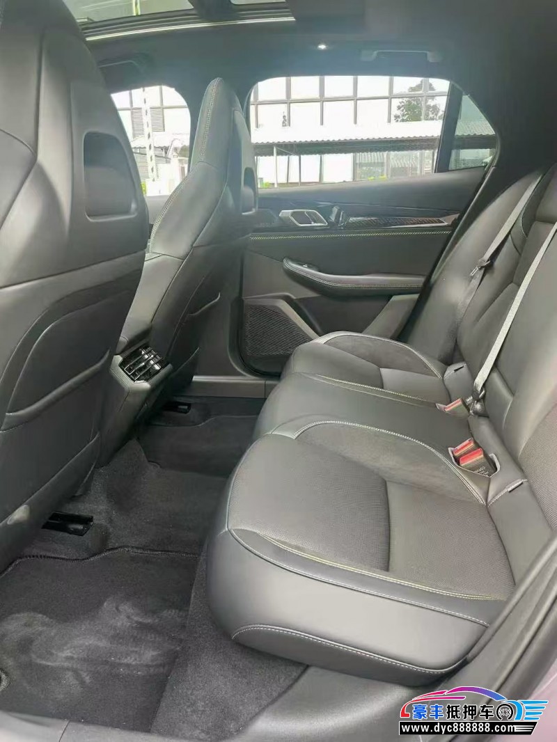 25年领克03轿车抵押车出售