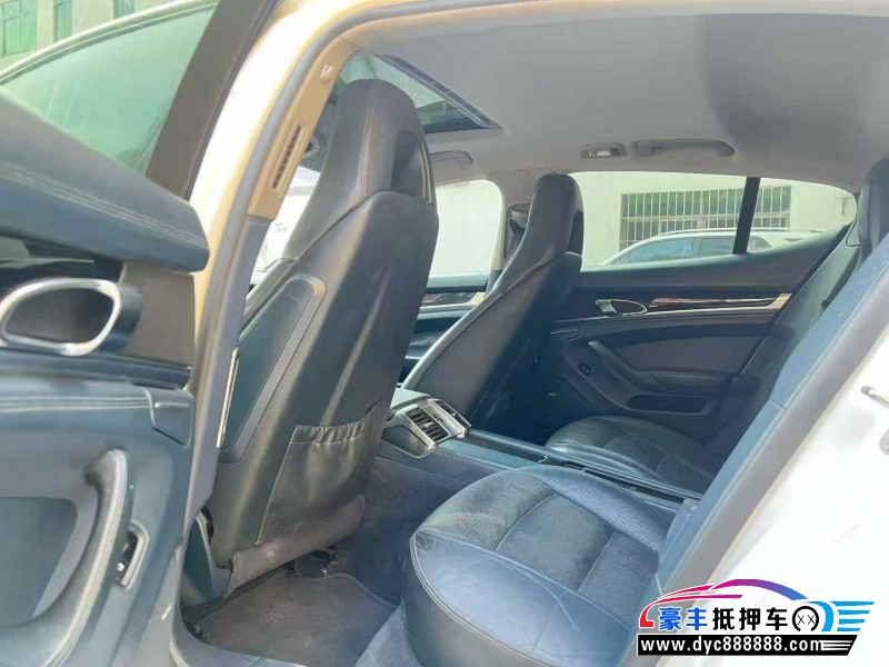 12年保时捷帕纳梅拉轿车抵押车出售