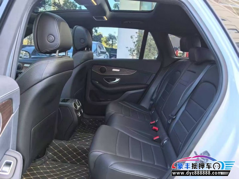 20年奔驰GLC轿车抵押车出售