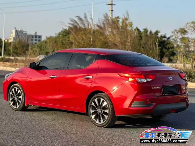 18年日产蓝鸟轿车抵押车出售