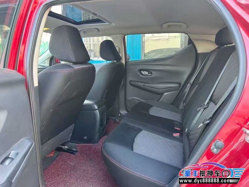 18年日产蓝鸟轿车抵押车出售