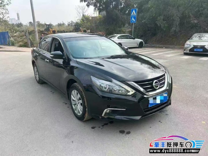 16年日产天籁轿车抵押车出售