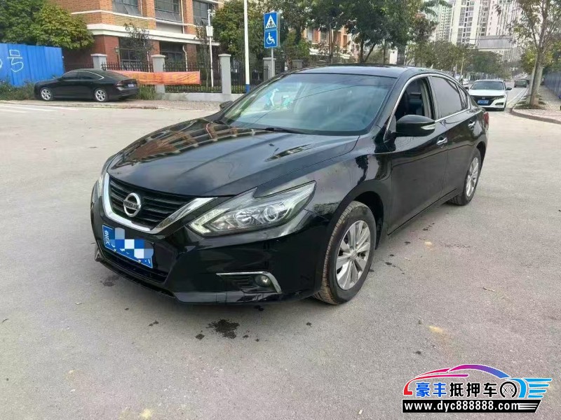 16年日产天籁轿车抵押车出售