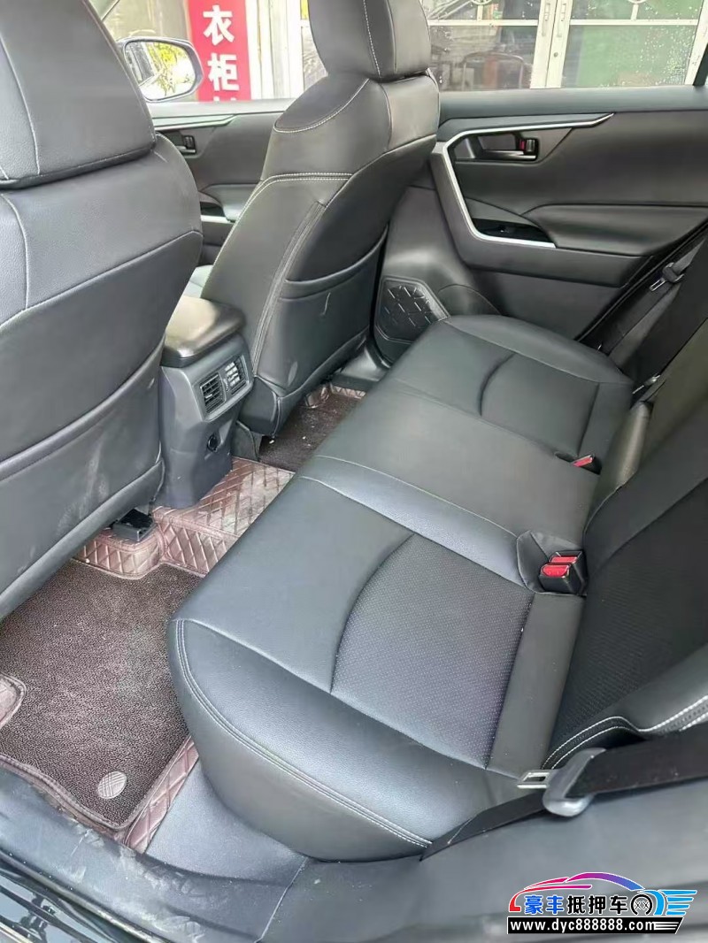 25年丰田RAV4轿车抵押车出售