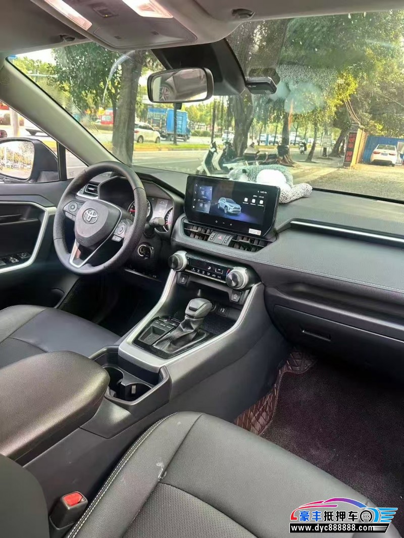 25年丰田RAV4轿车抵押车出售