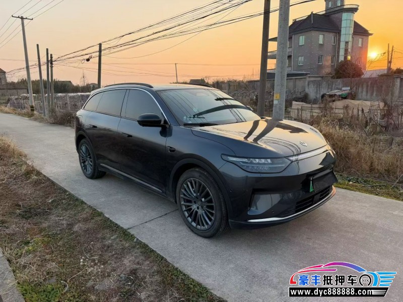 25年零跑C11轿车抵押车出售