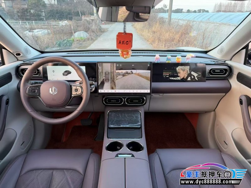 25年零跑C11轿车抵押车出售