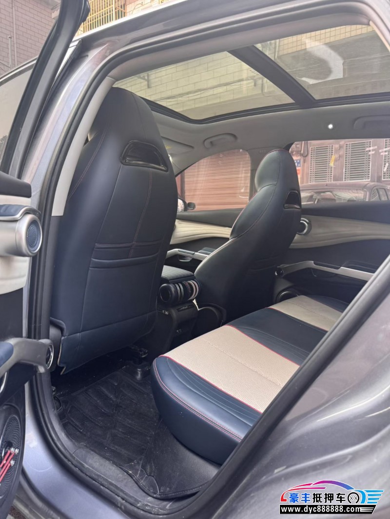 23年比亚迪元轿车抵押车出售