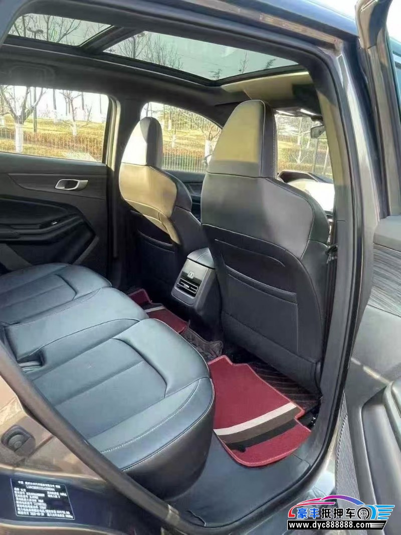 25年长安长安CS55轿车抵押车出售