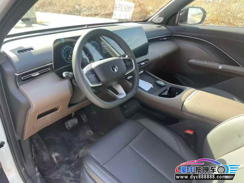 26年长安长安CS55轿车抵押车出售