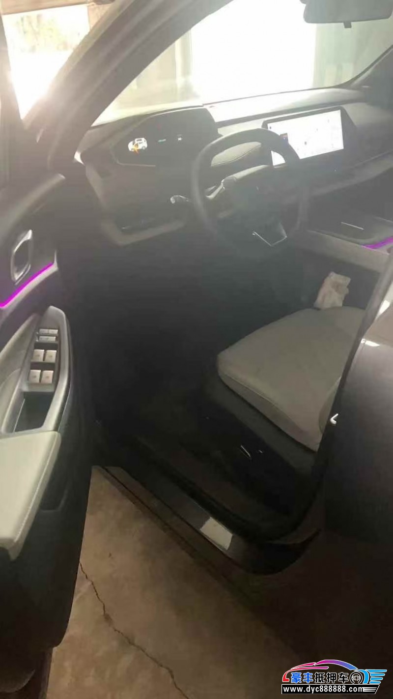 25年长安长安CS55轿车抵押车出售