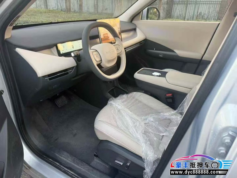 25年东风纳米06轿车抵押车出售