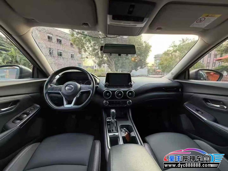 20年日产轩逸轿车抵押车出售