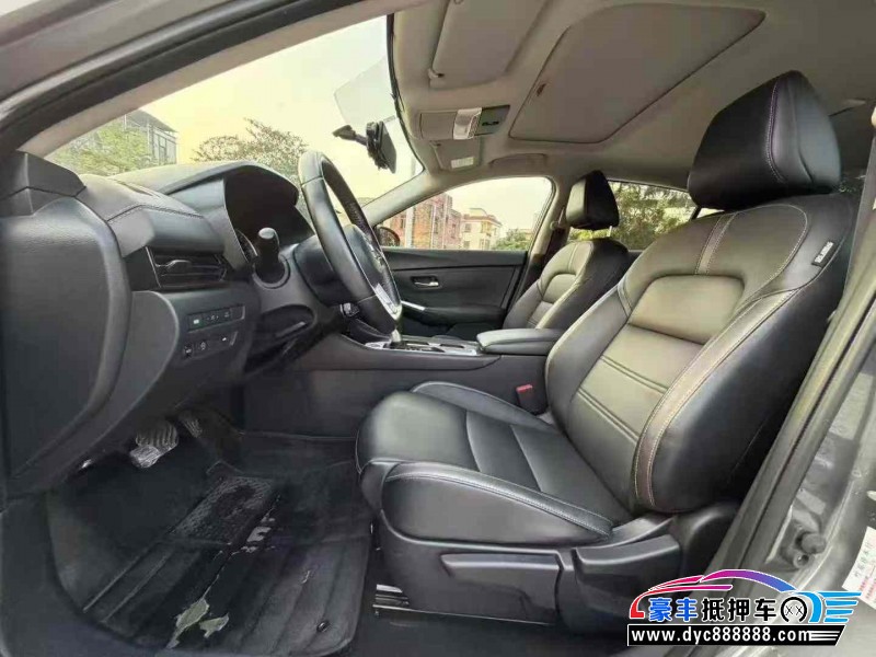 20年日产轩逸轿车抵押车出售