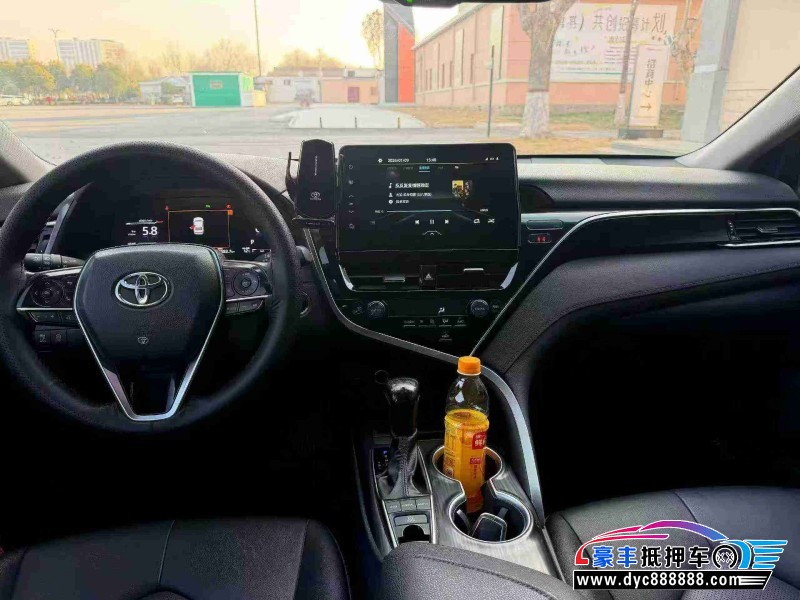 22年丰田凯美瑞轿车抵押车出售