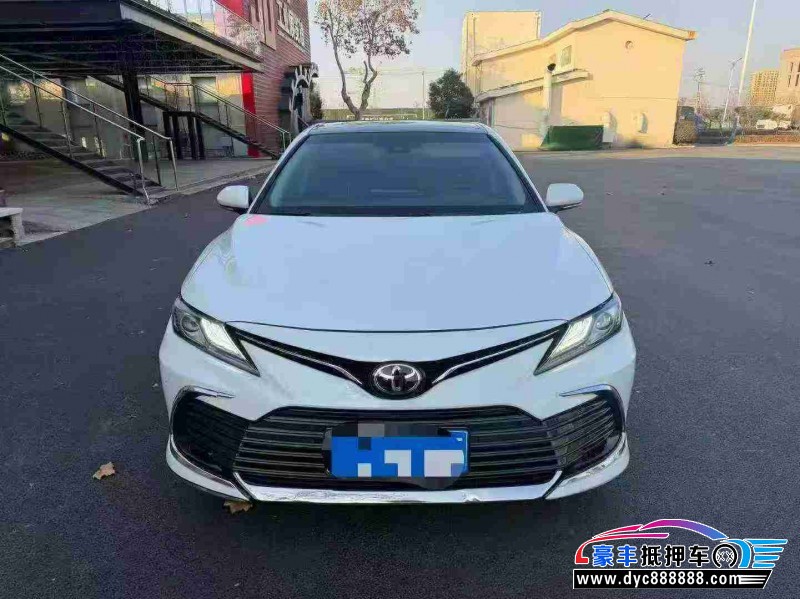 22年丰田凯美瑞轿车抵押车出售