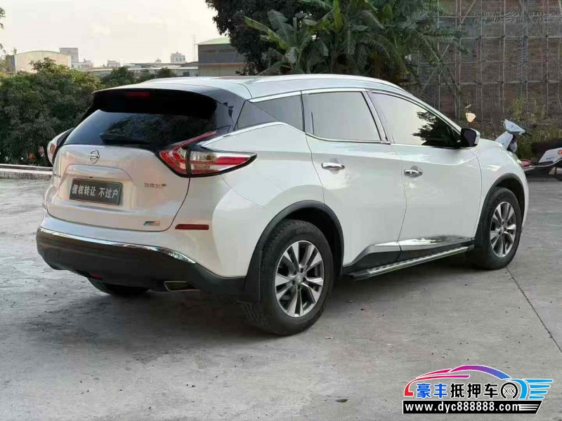 22年日产楼兰轿车抵押车出售