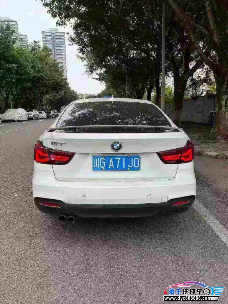 21年宝马3系轿车抵押车出售