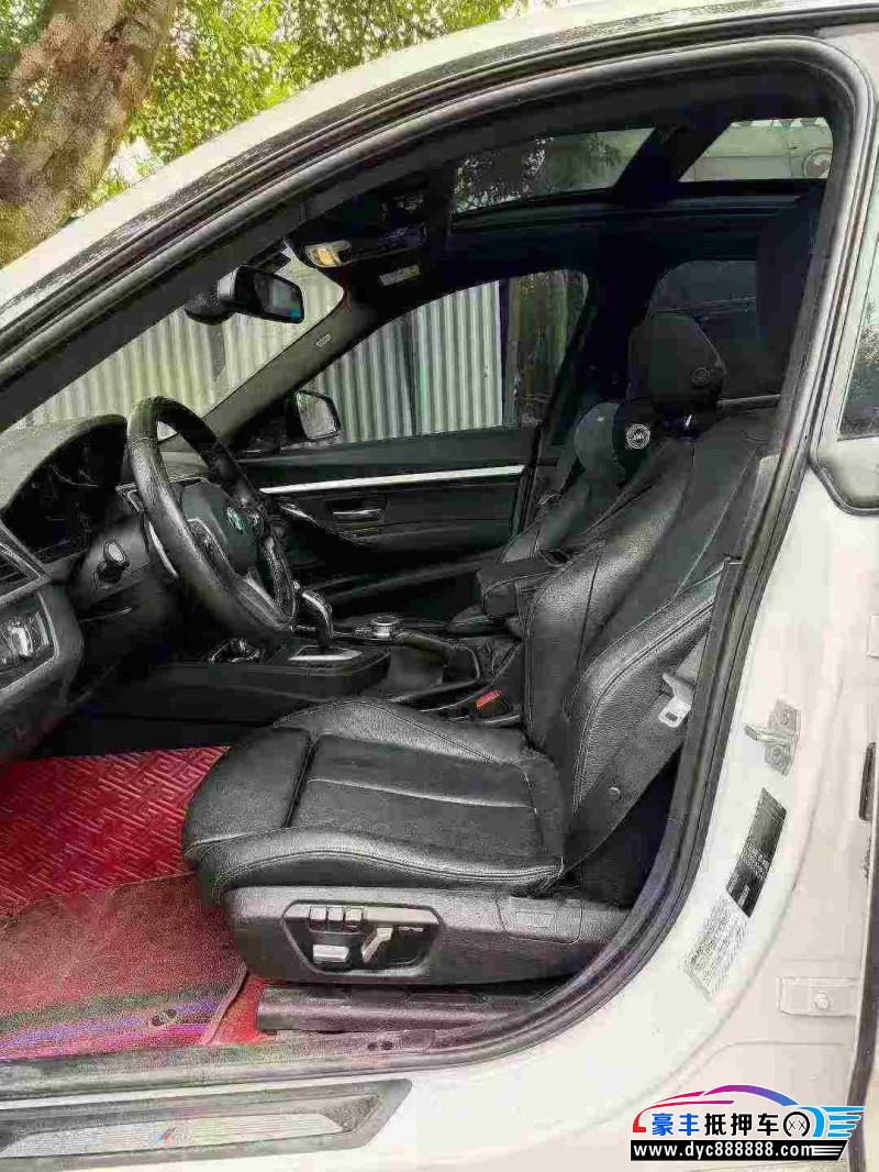 21年宝马3系轿车抵押车出售