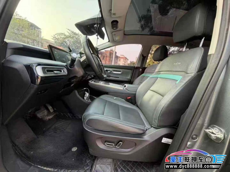 23年埃安Y80轿车抵押车出售