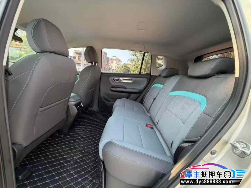 25年埃安Y轿车抵押车出售