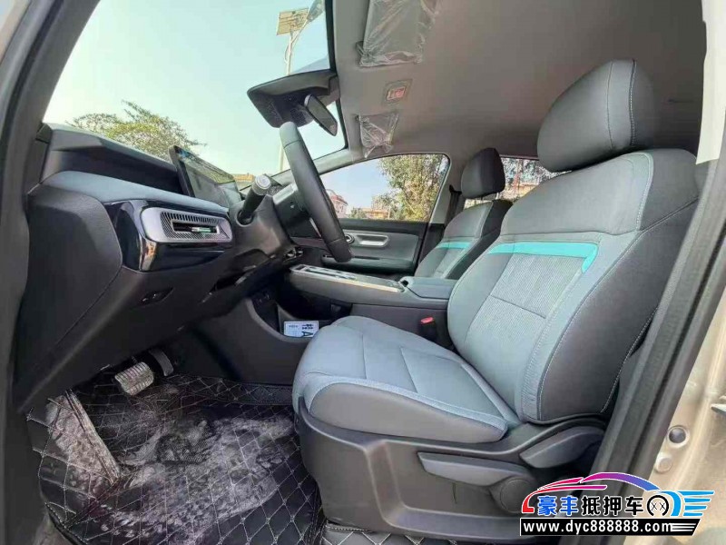 25年埃安Y轿车抵押车出售