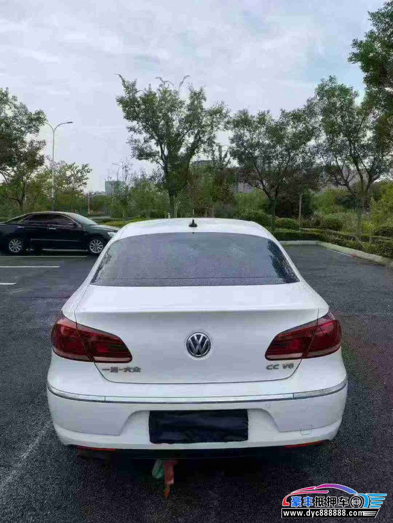 15年大众CC轿车抵押车出售