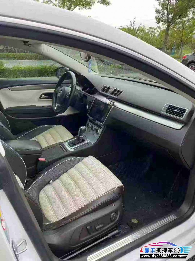 15年大众CC轿车抵押车出售