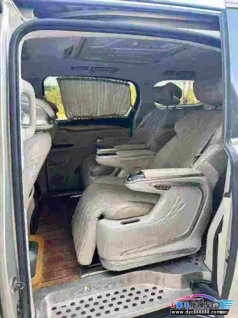 19年别克GL8MPV抵押车出售