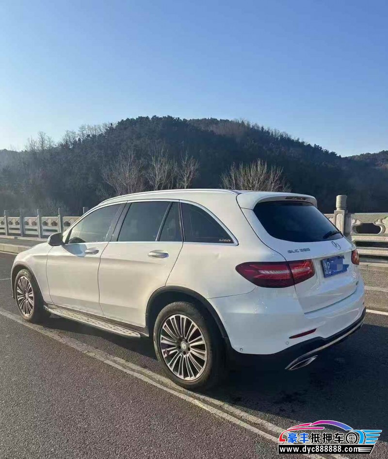 16年奔驰GLC轿车抵押车出售