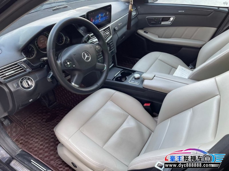 11年奔驰E轿车抵押车出售