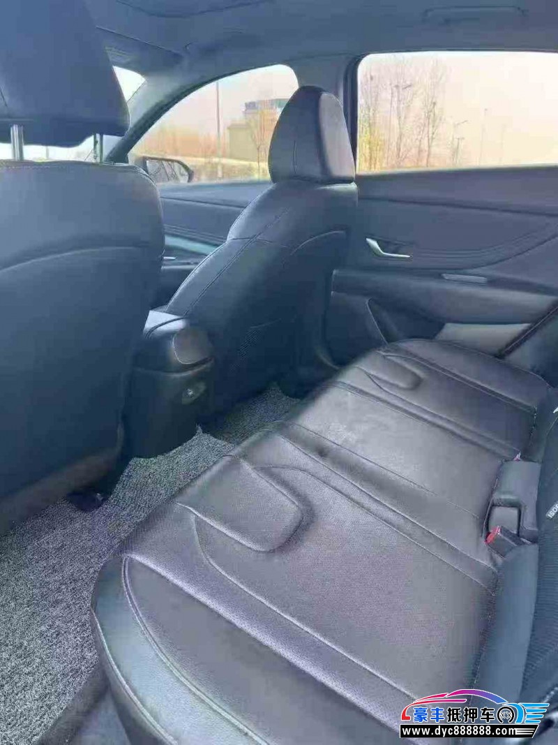 21年现代伊兰特轿车抵押车出售