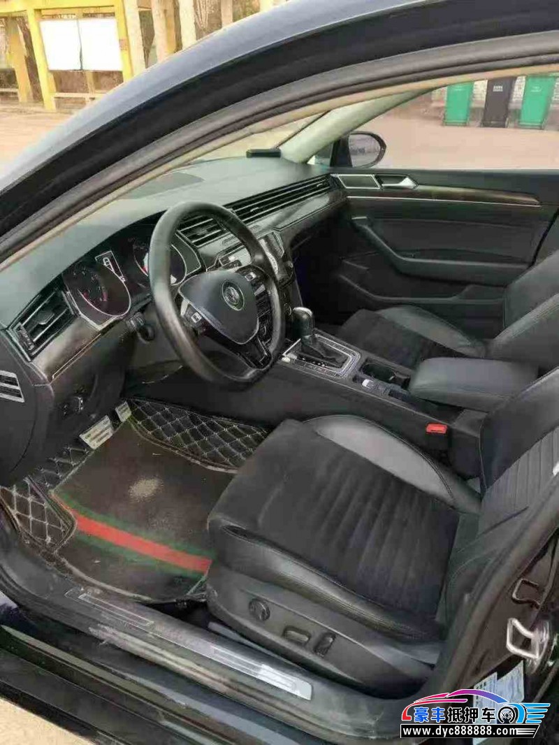 17年大众迈腾轿车抵押车出售