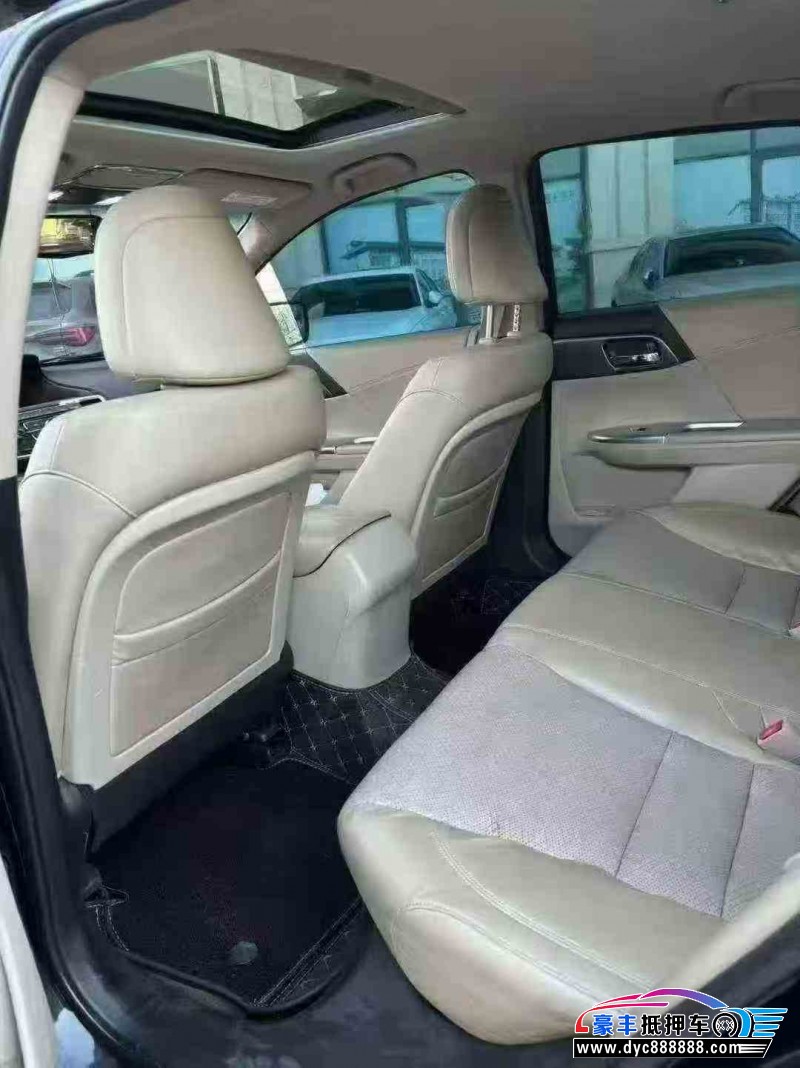 15年本田雅阁轿车抵押车出售