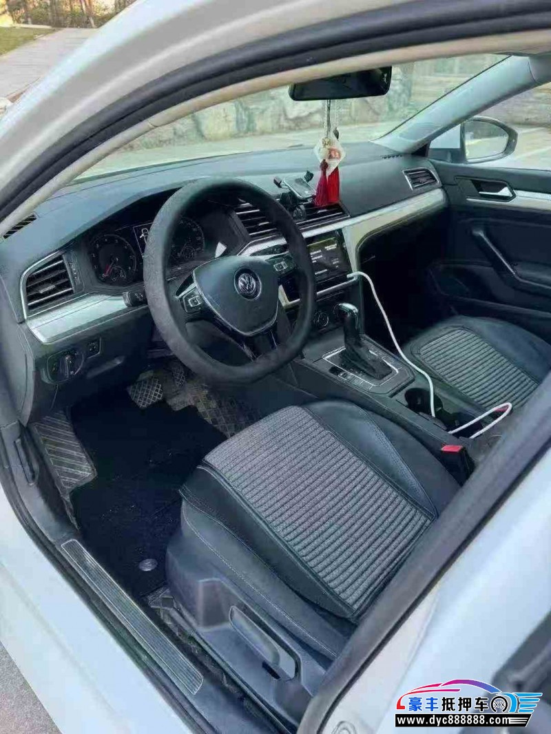 22年大众凌渡轿车抵押车出售