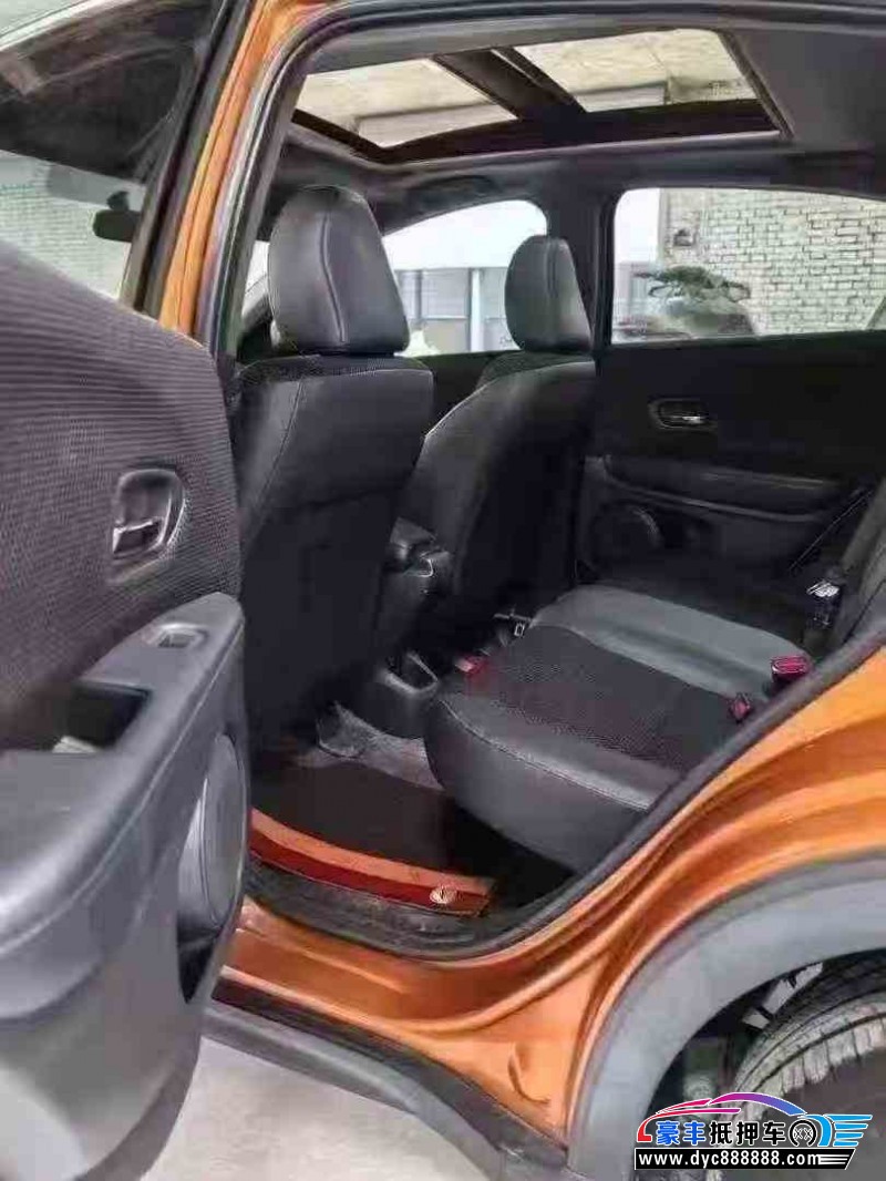 16年本田XRV轿车抵押车出售