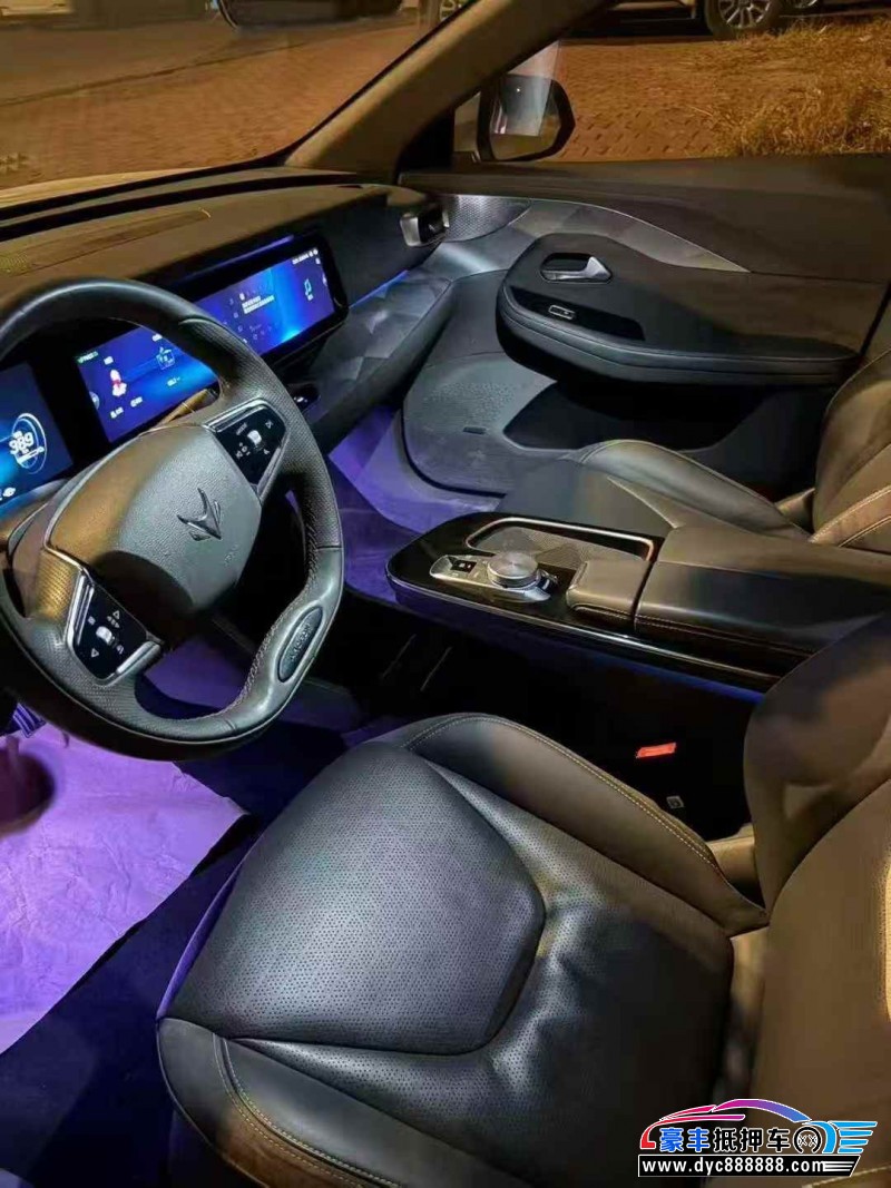 22年极狐阿尔法S轿车抵押车出售