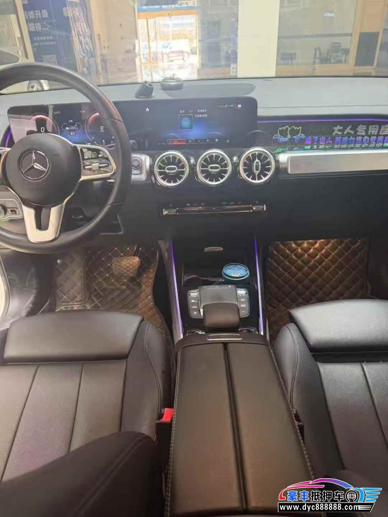 21年奔驰GLB轿车抵押车出售