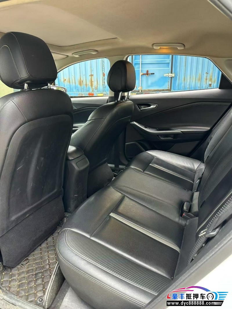 20年现代菲斯塔轿车抵押车出售