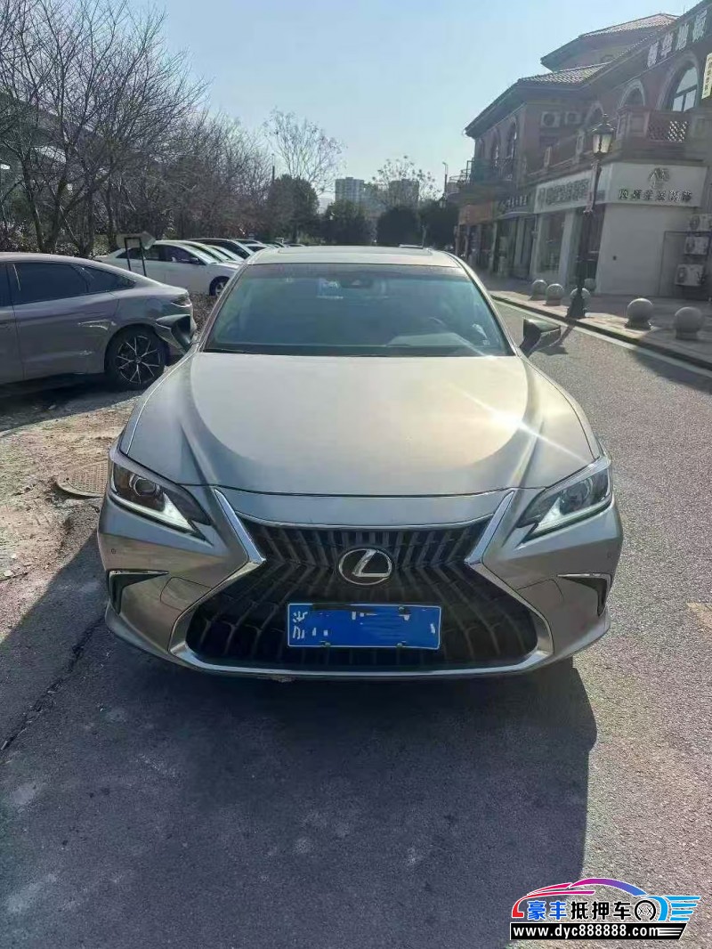 22年雷克萨斯ES轿车抵押车出售