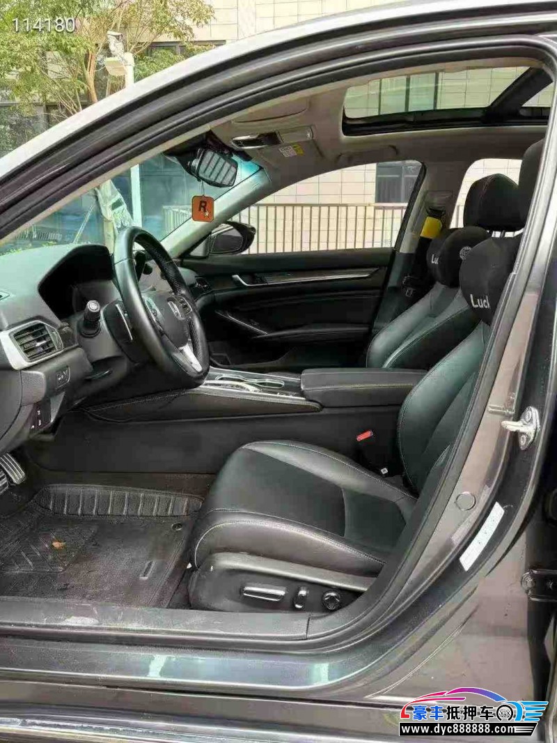 23年本田雅阁轿车抵押车出售