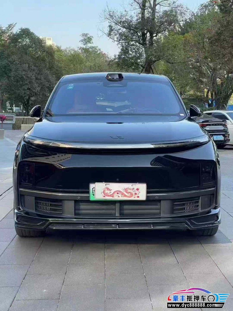 25年理想L8轿车抵押车出售