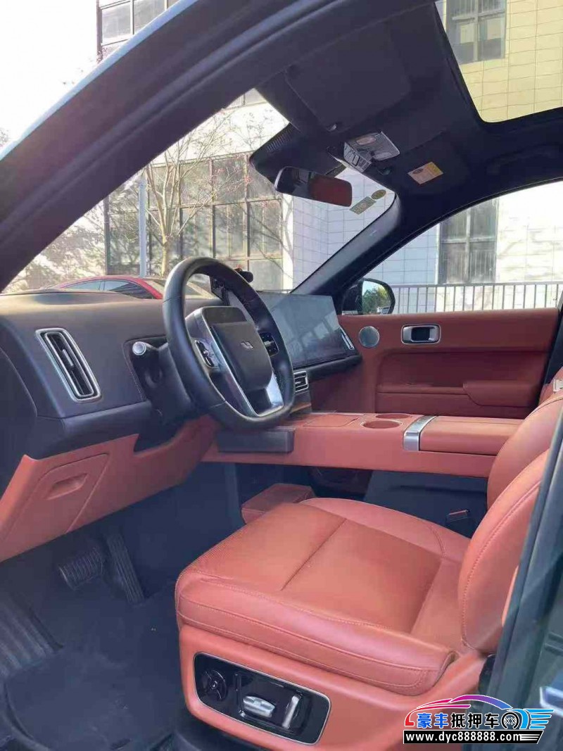 25年理想L8轿车抵押车出售