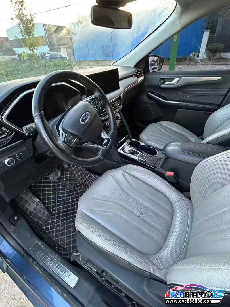 21年福特锐际轿车抵押车出售