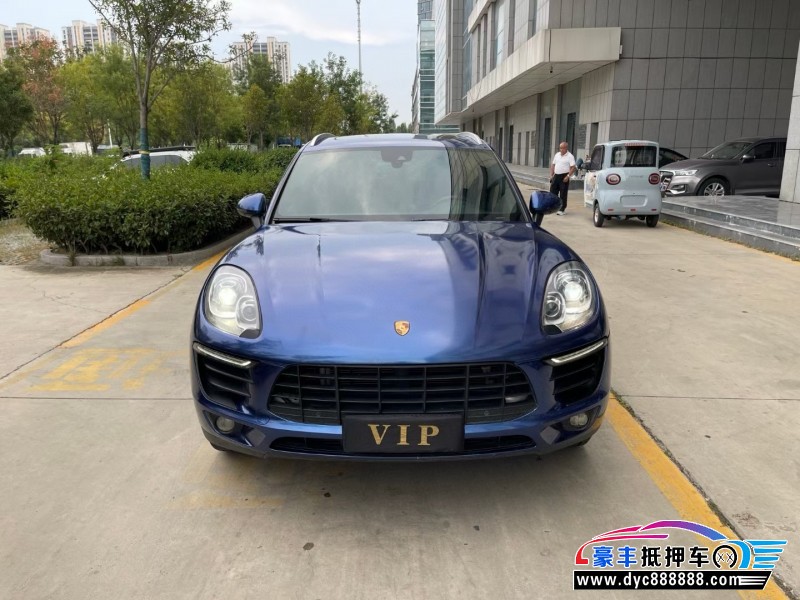 17年保时捷Macan迈凯轿车