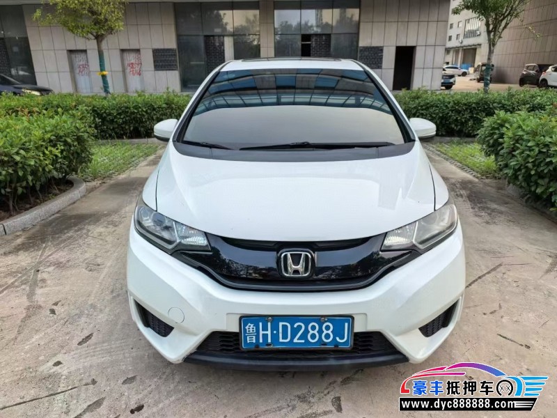 17年本田飞度轿车